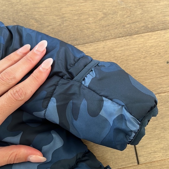 GAP Baby snowsuit - Picture 3 of 8